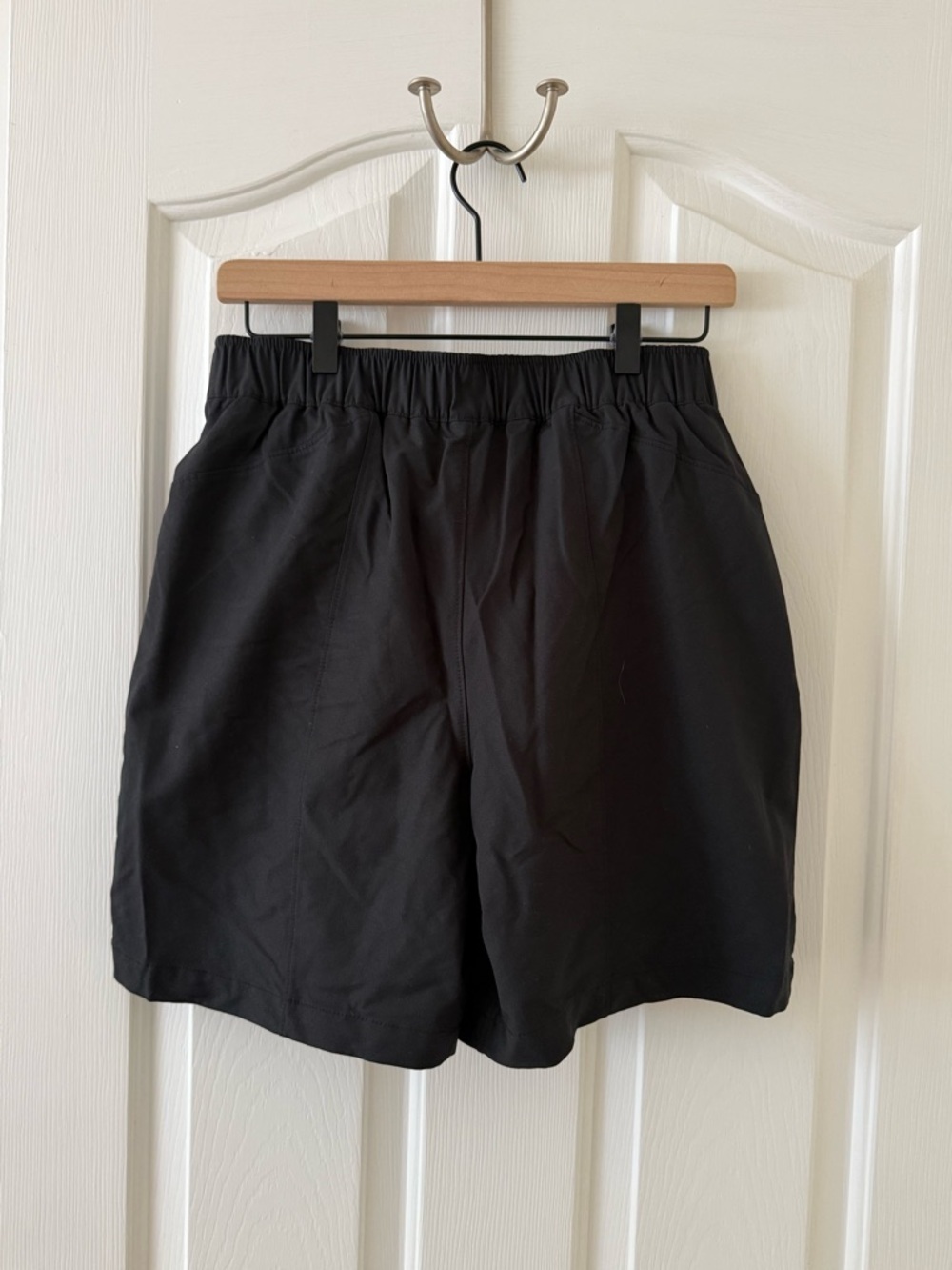 L.L. Bean Women's Black Bike/Active Shorts - Picture 6 of 9